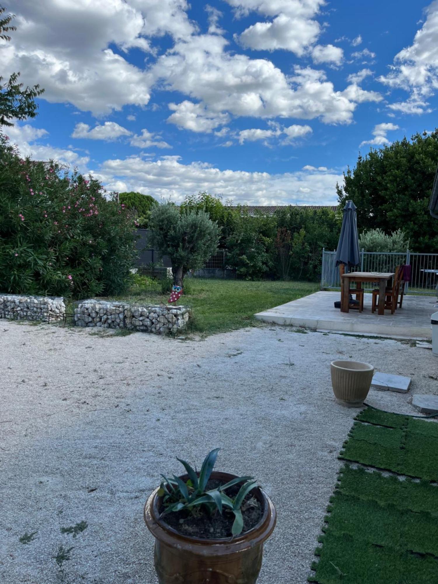 Villa Chaton LʼIsle-sur-la-Sorgue Εξωτερικό φωτογραφία